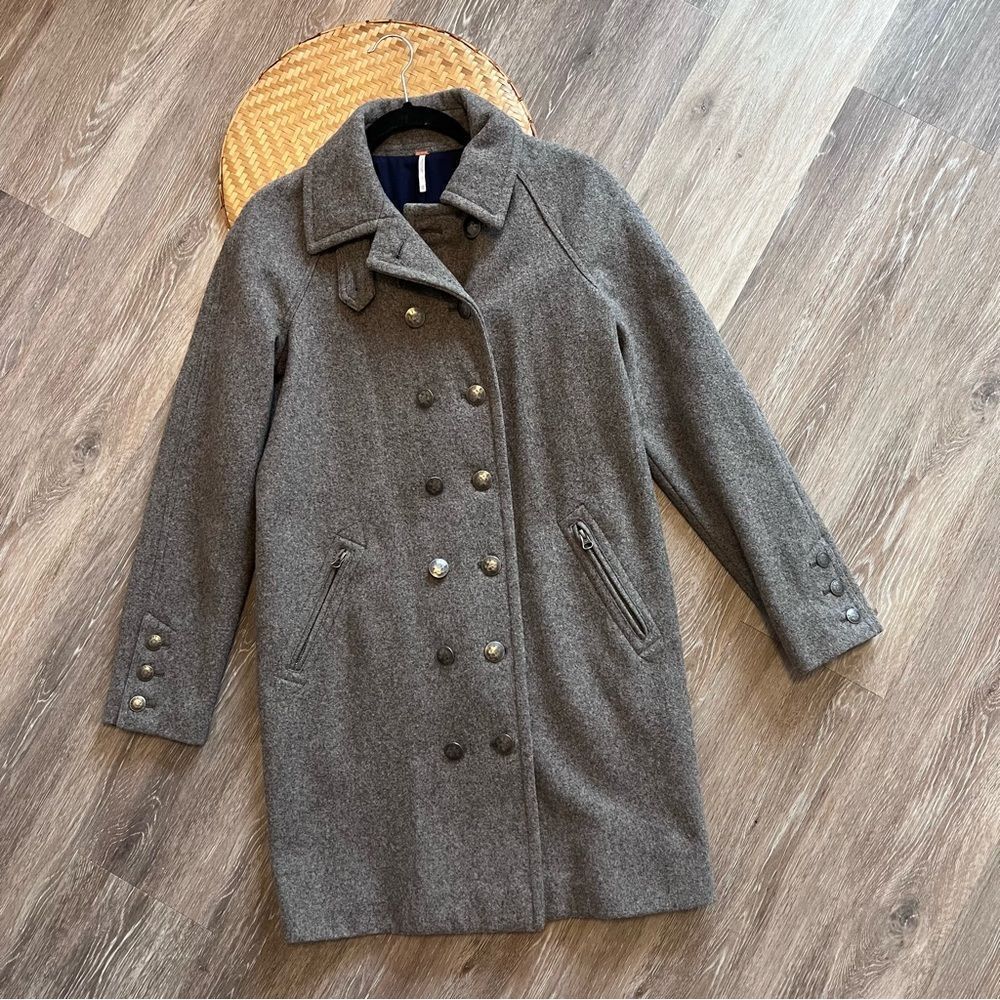 Free people gray wool double breasted button front long coat women’s size XS